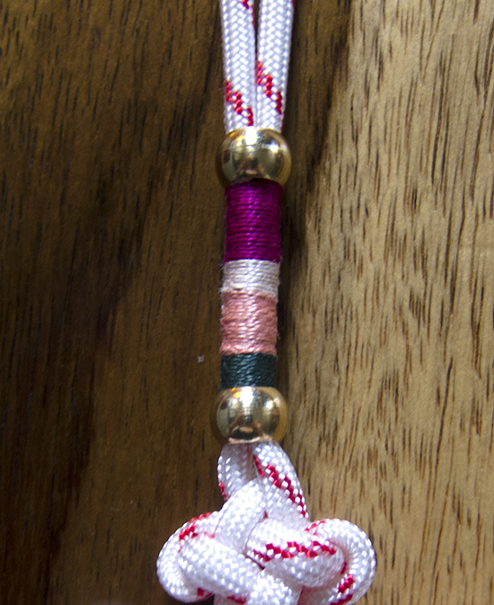 DIY Christmas Ornament Using Chinese Knotting Technique - >> joeandcheryl.com <<
